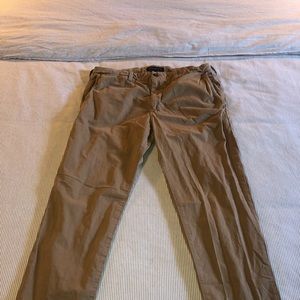 American Eagle Chino slim straight size 33x30